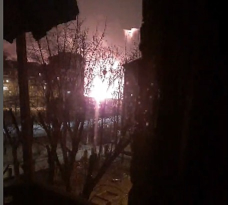 Битката за Киев: Ехтят експлозии, водят се улични боеве, САЩ са предложили на Зеленски да го евакуират ВИДЕО