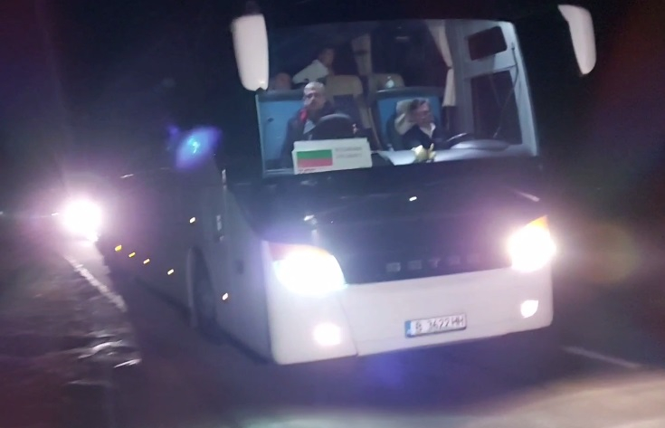 Как се спасиха от Украйна първите автобуси с българи