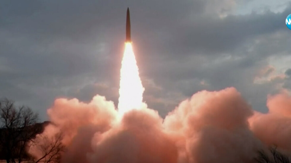 КНДР изстреля предполагаема балистична ракета