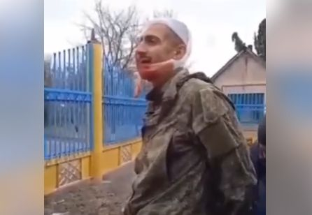Пленен руски войник смълча мъчителите си: Слава на Русия, а не на Украйна! ВИДЕО