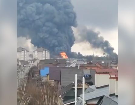 Небето над Киев почерня, тежки боеве се водят в предградията на столицата ВИДЕО