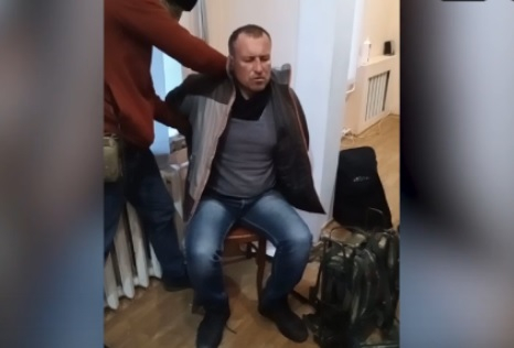 В Херсон задържаха помагач на ВСУ с цял оръжеен арсенал ВИДЕО