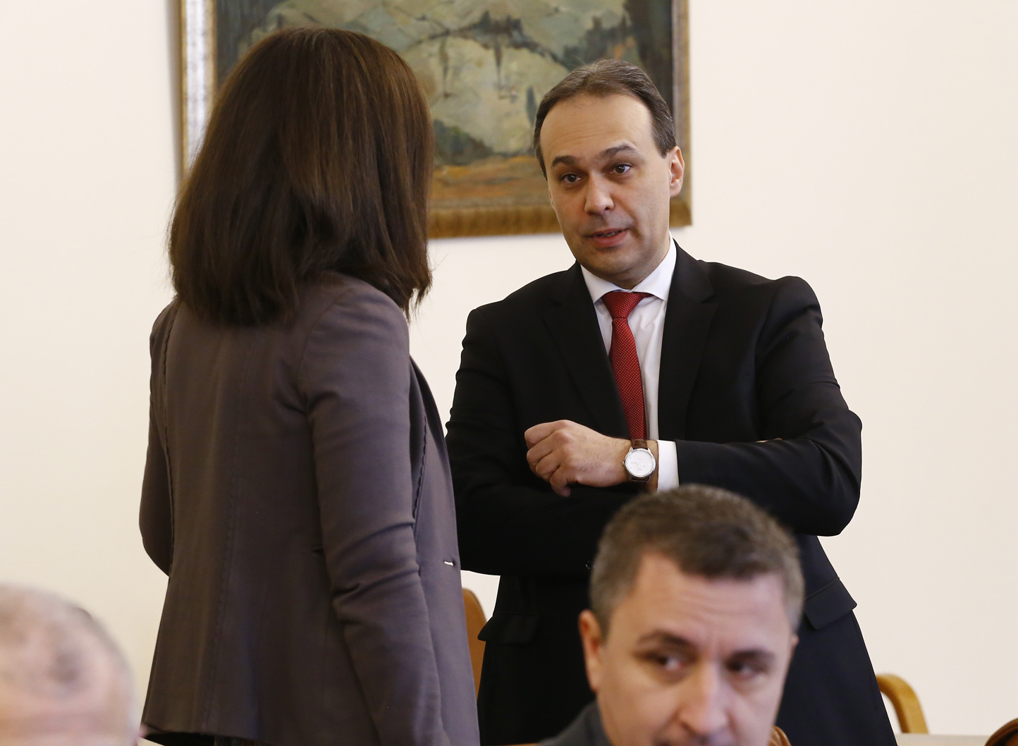 Министър Заков обясни защо България няма да даде оръжие на Украйна
