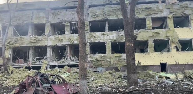 Руски военни удариха родилен дом и детска болница в Мариупол, има много загинали ВИДЕО 