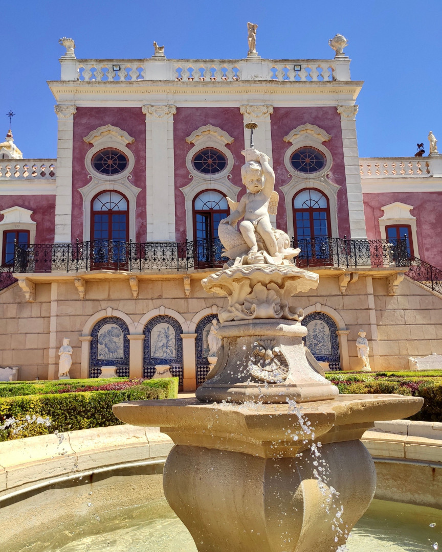 Розовият дворец – перлата на Португалия, в която се влюбил и кралят