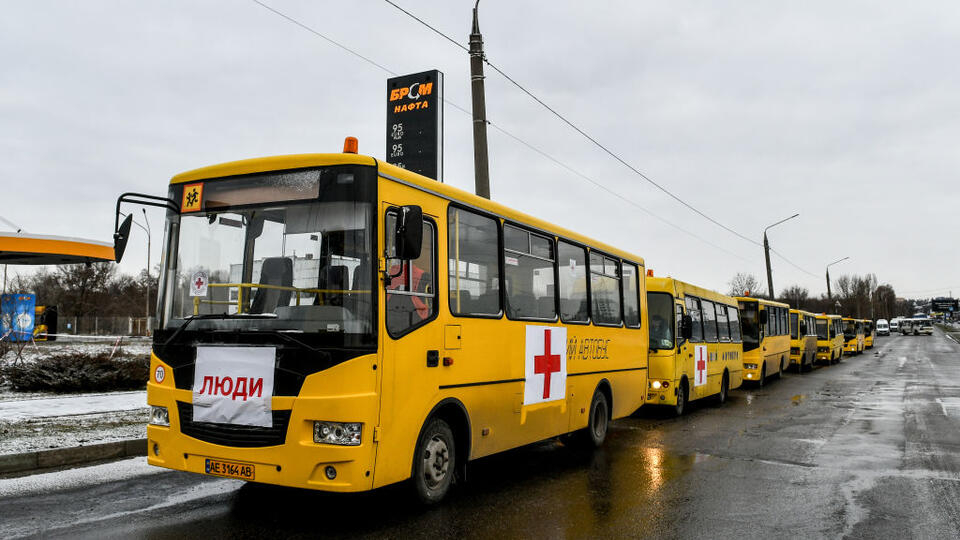 Украйна сменя водачите на хуманитарни конвои със свои шпиони