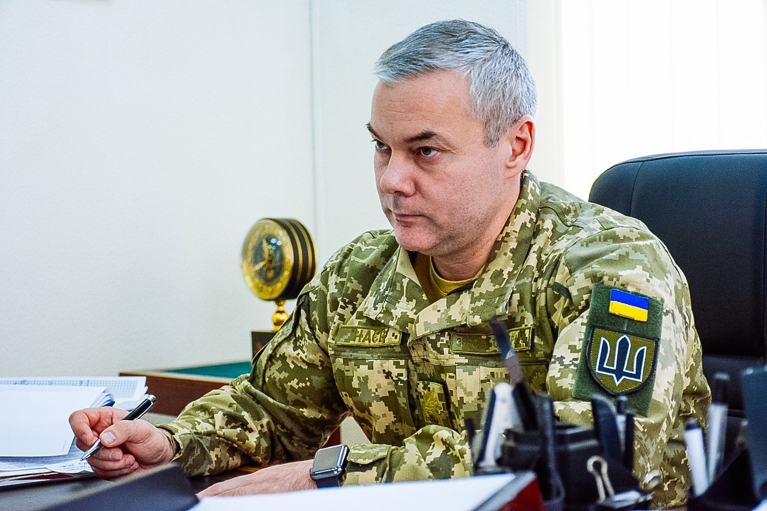 Парите не миришат: Украински генерал се оказа собственик на палат за 5 милиона евро край Москва