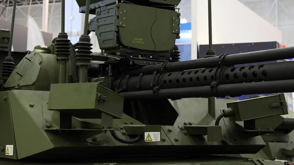 Русия започва изпитанията на ново страшно оръжие: Тежък ударен робот ВИДЕО