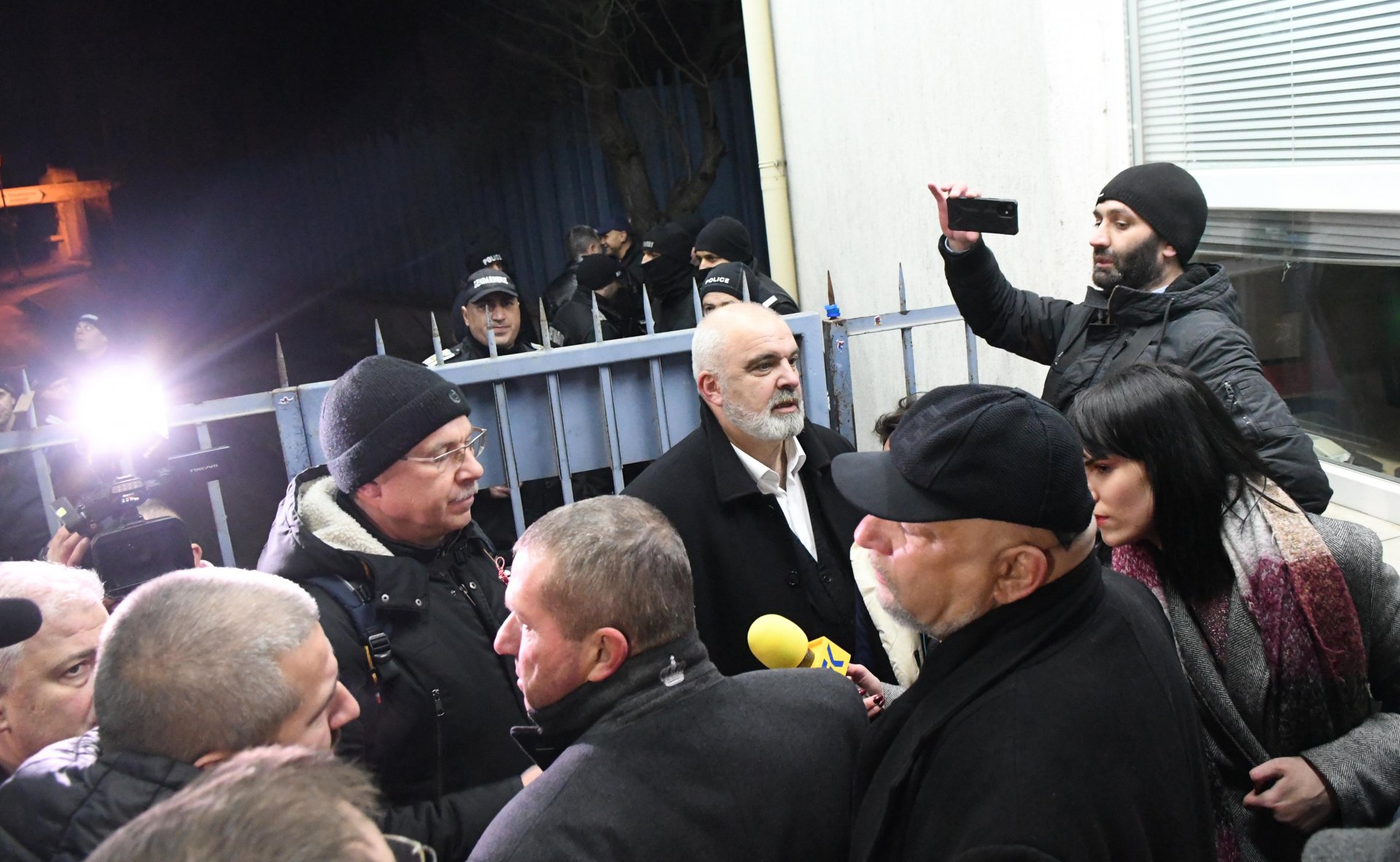 Четирима от асовете на ГЕРБ щурмуват ГДНП, искат при Борисов ВИДЕО