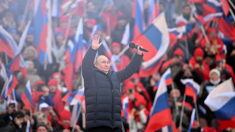 Путин от "Лужники": Ще спасим хората в Украйна от геноцид и страдания ВИДЕО