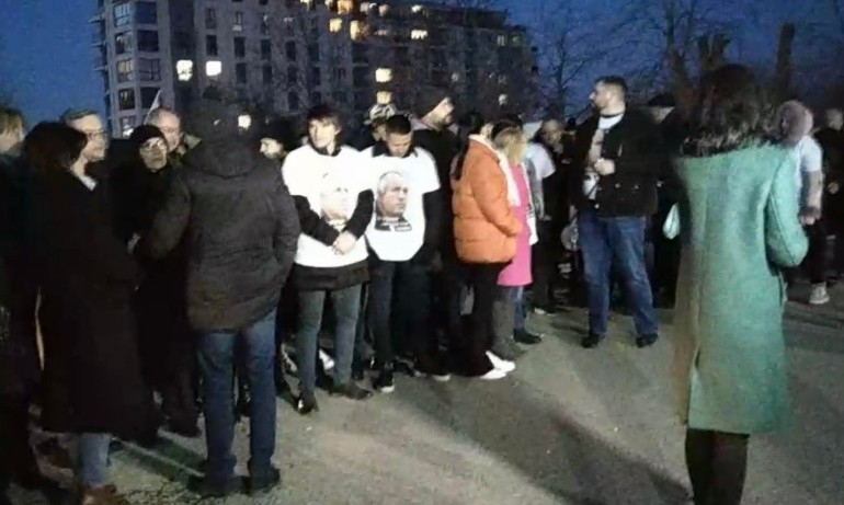 Напрежението пред ГДНП се покачва! Зоват за оставката на кабинета „Петков” и Рашков БЛИЦ TV