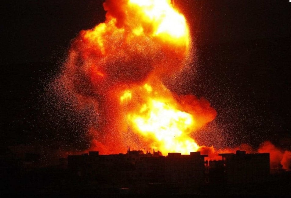 Мощни удари и експлозии в Киев, Харков и Хмелницки ВИДЕО