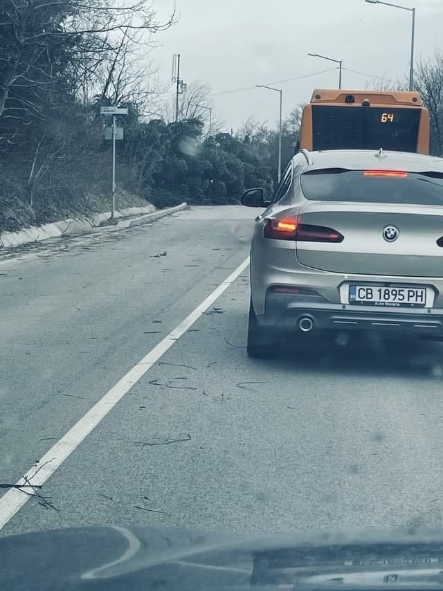 Извънредно в БЛИЦ! Апокалиптични сцени в София! Като след война е СНИМКИ