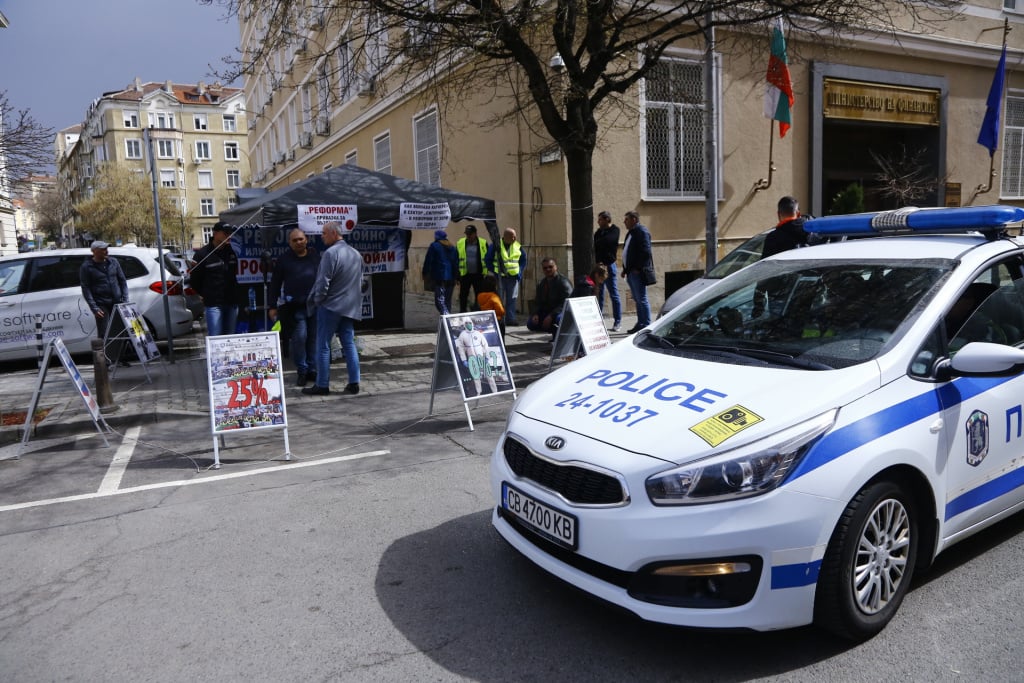 Фоторепортаж в БЛИЦ: Директно от протеста на МВР