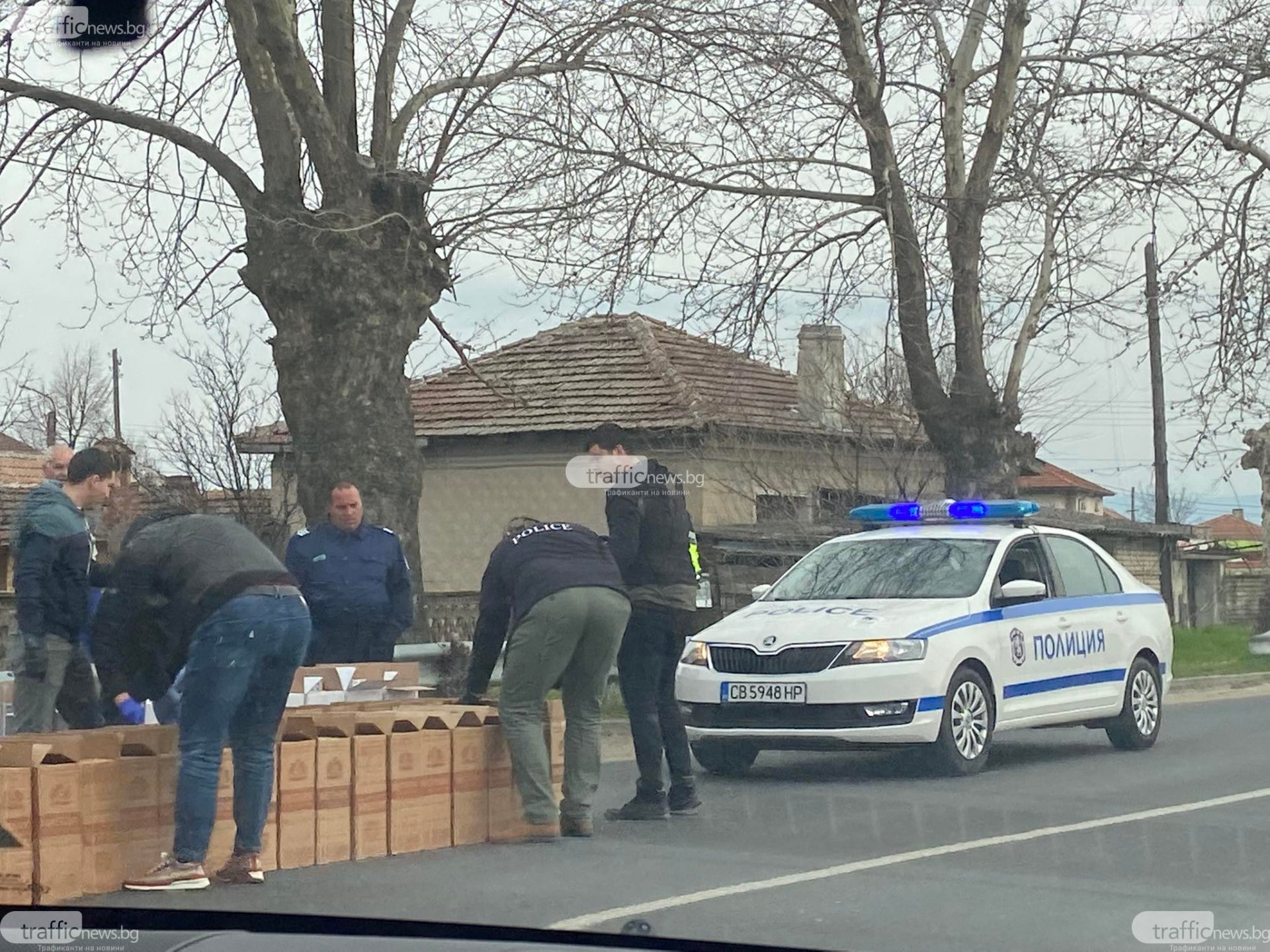 Зрелищна полицейска акция в Граф Игнатиево! Натръшкаха мафиоти на пътя СНИМКИ