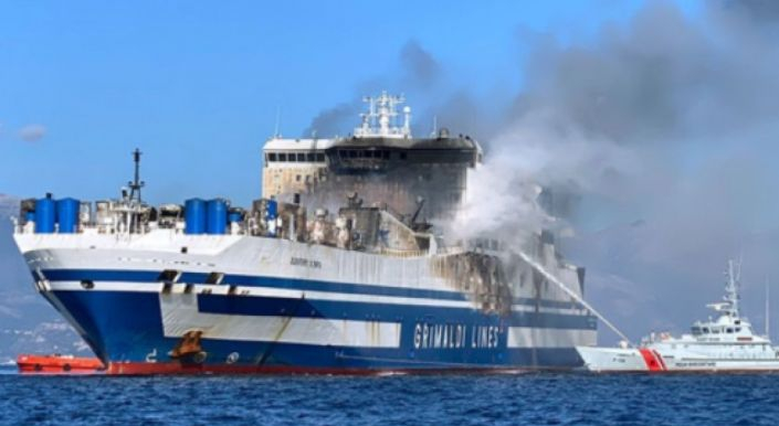 Дойде най-черната новина за изчезналите 7 българи на пламналия ферибот в Йонийско море