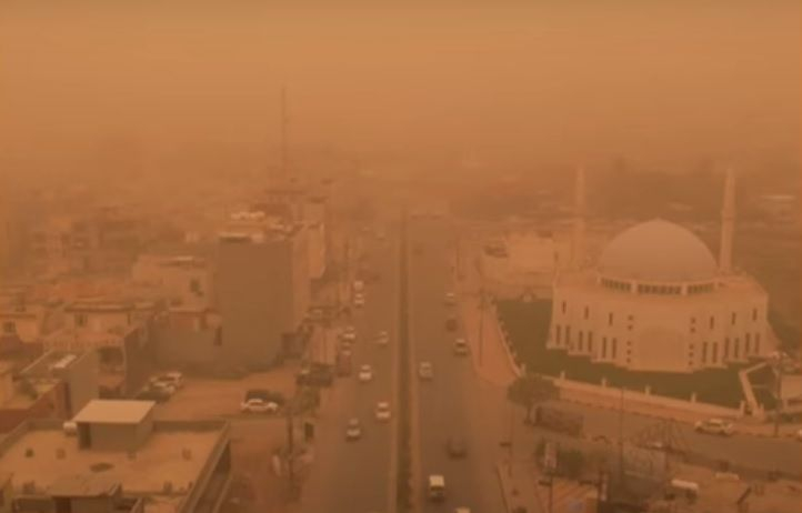 Апокалипсис сега: Ирак потъна в мрак посред бял ден, небето не се вижда след... ВИДЕО