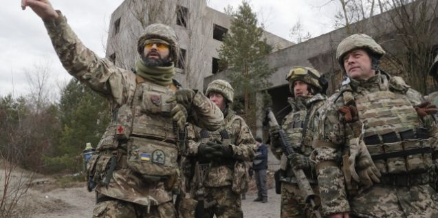 Съветникът на Зеленски: Украйна е готова за голямата битка в източната част