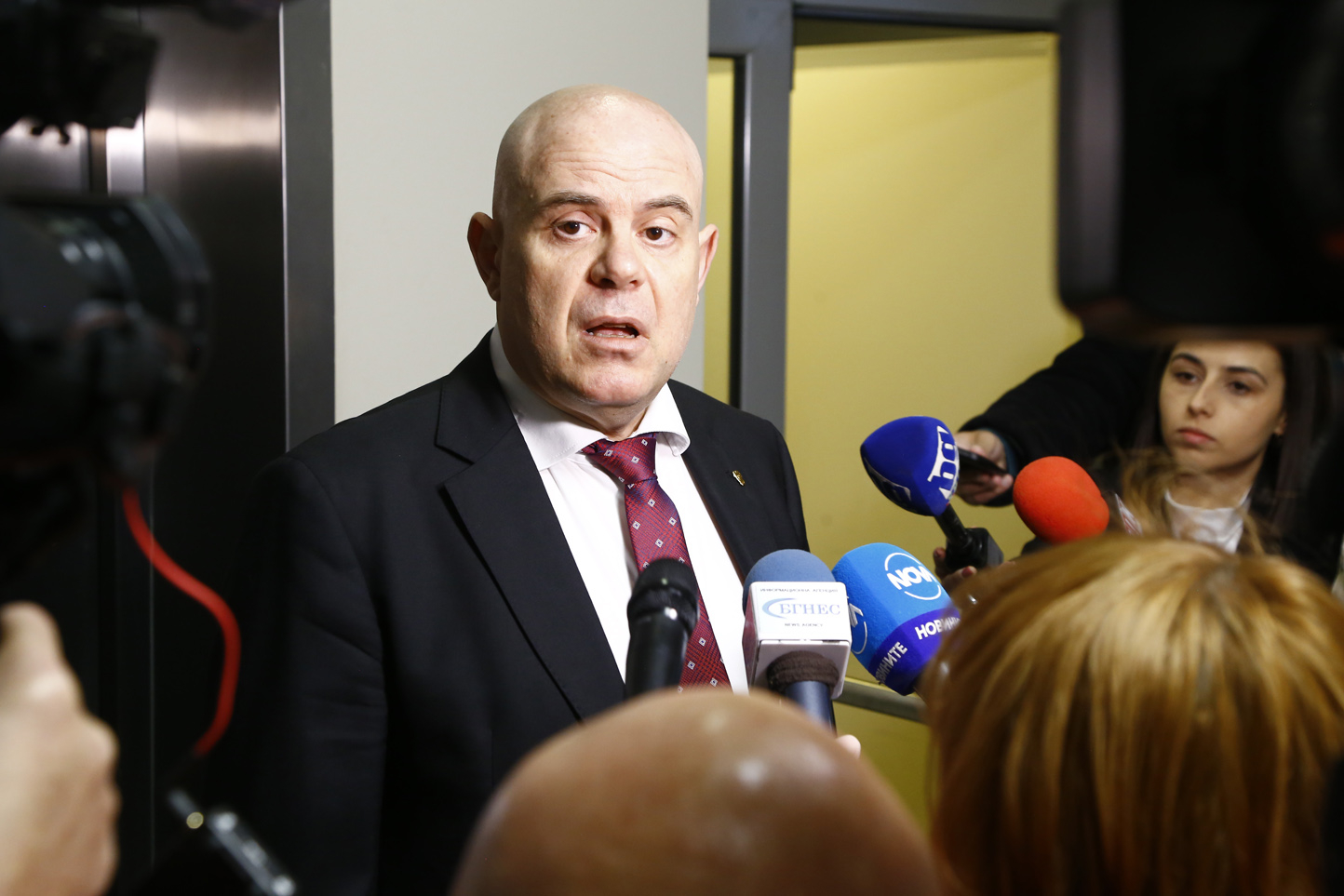 Иван Гешев: Искрено се надявам да не изпаднем в конституционна криза