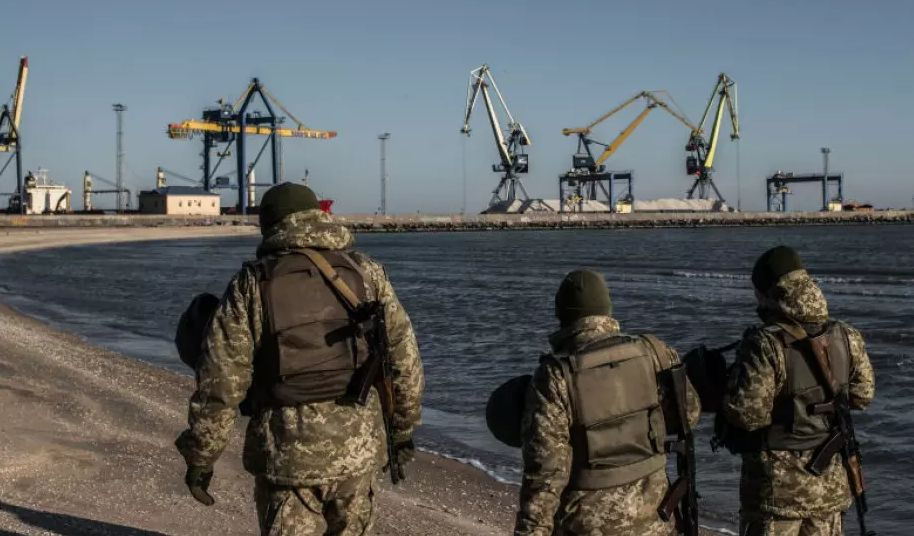 Митрофанова: Моряците от "Царевна" са евакуирани от властите в ДНР и руската армия, настанени са в Донецк