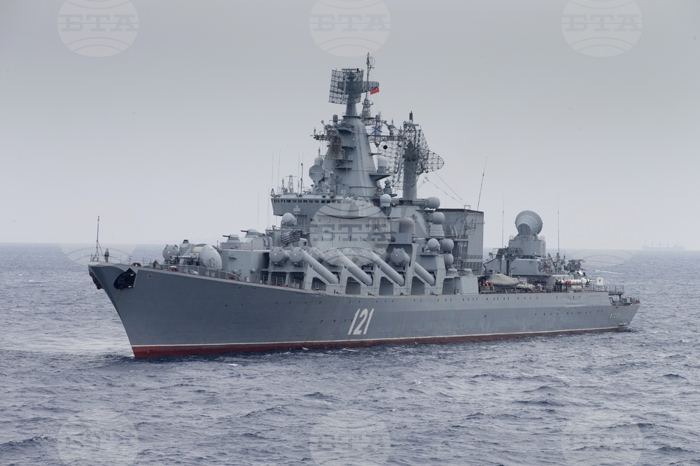В Севастопол се състоя траурна церемония за прощаване с крайцера "Москва"