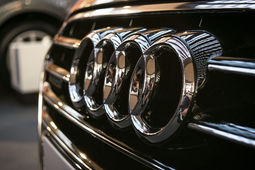 Audi Urbansphere: Голям миниван със серийни перспективи СНИМКИ