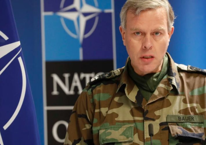 Адмирал Бауер каза натиска ли ни НАТО да даваме оръжие на Украйна 