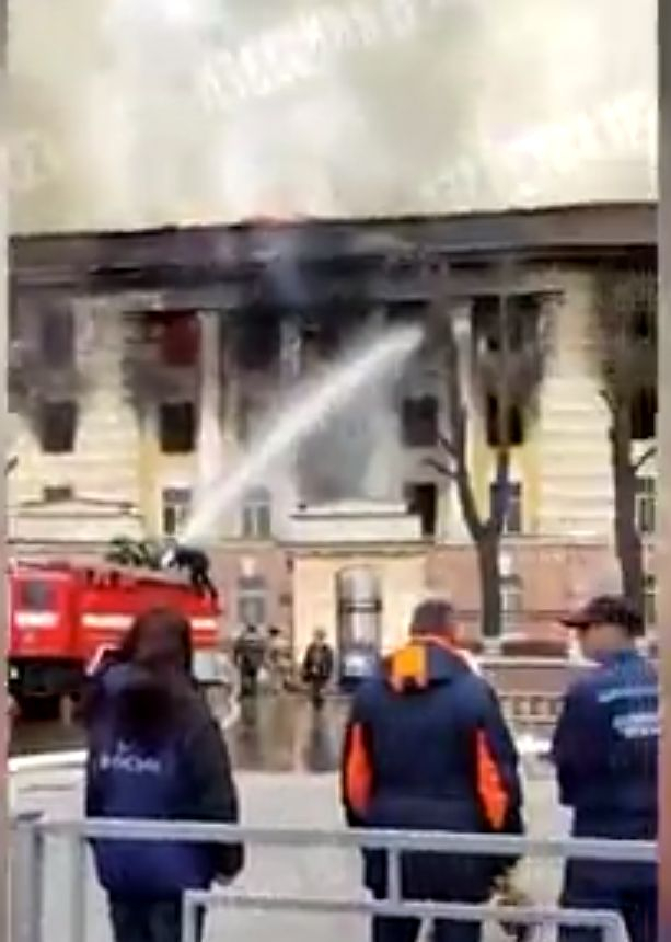 Огнен ад в руски военен изследователски институт ВИДЕО