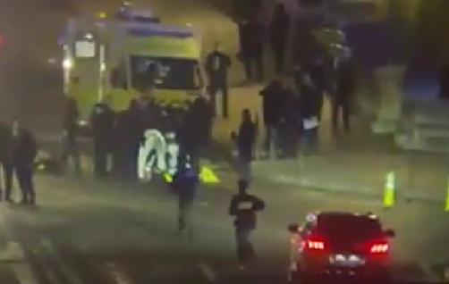  Кървава нощ във Франция с убити от полицията след успеха на Макрон 