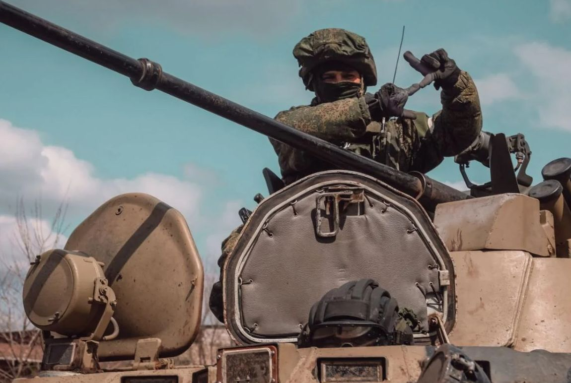 Украинският Генщаб алармира: Руснаците настъпват мощно в Донбас, прехвърлят войски в...