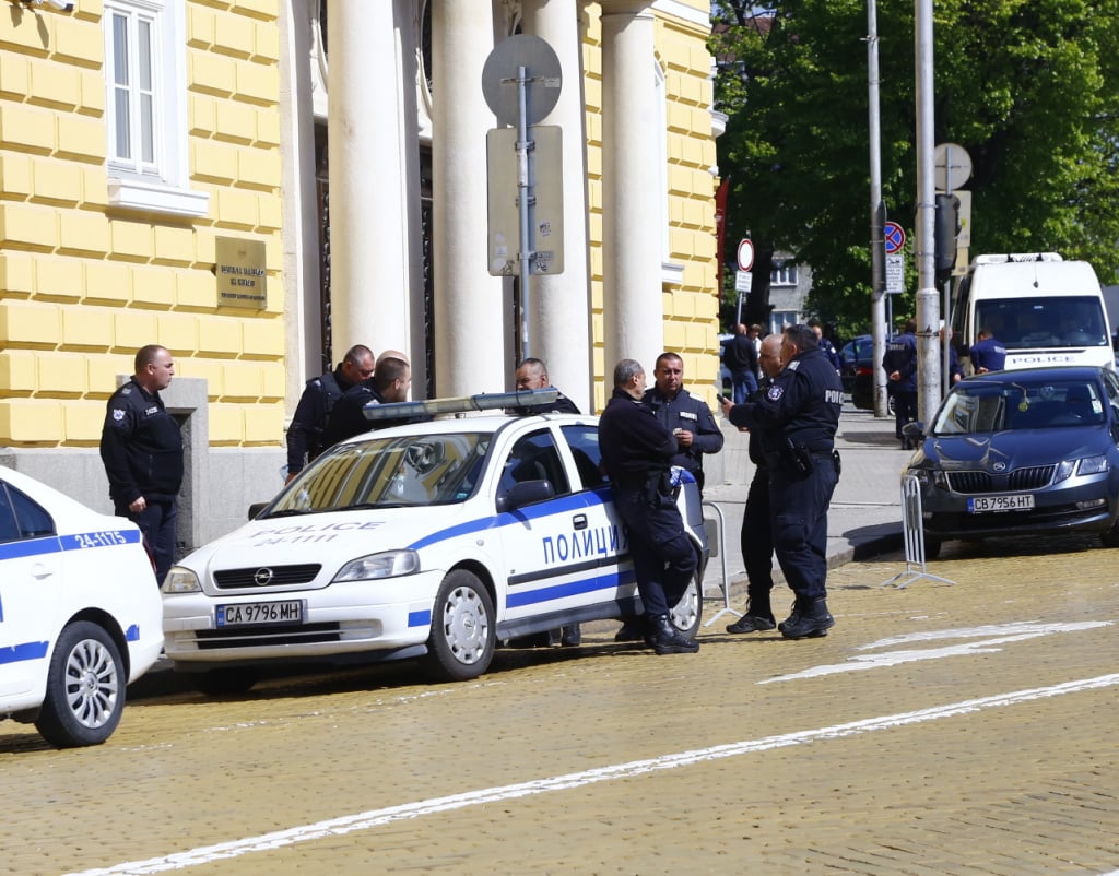 Пред НС се готвят за война заради Украйна, ето какво се случва! Фоторепортаж в БЛИЦ