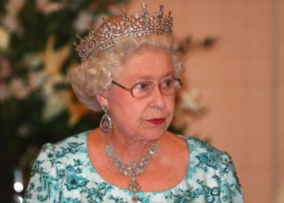 Падна най-скъпата тайна на кралица Елизабет II ВИДЕО