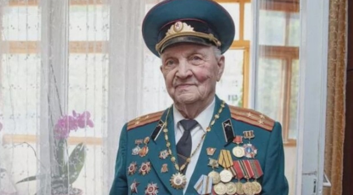 Как гвардейски орден спасява живота на 101-г ветеран Павел Гладков? ВИДЕО