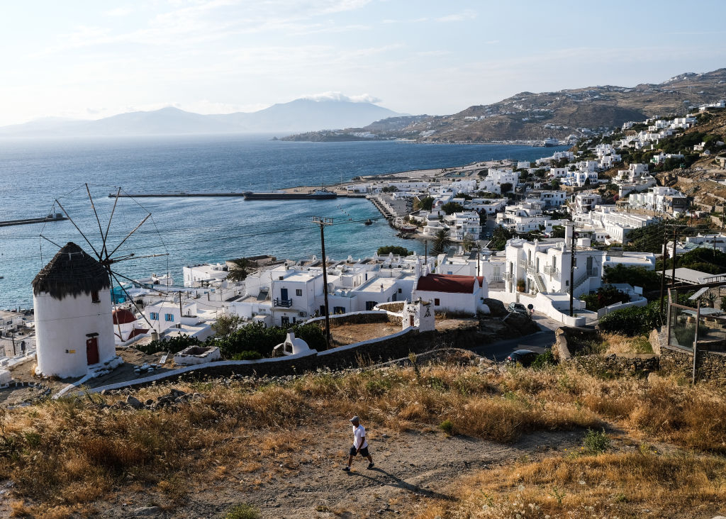 Няма да повярвате колко струва наемът на луксозна вила на гръцкия остров Миконос