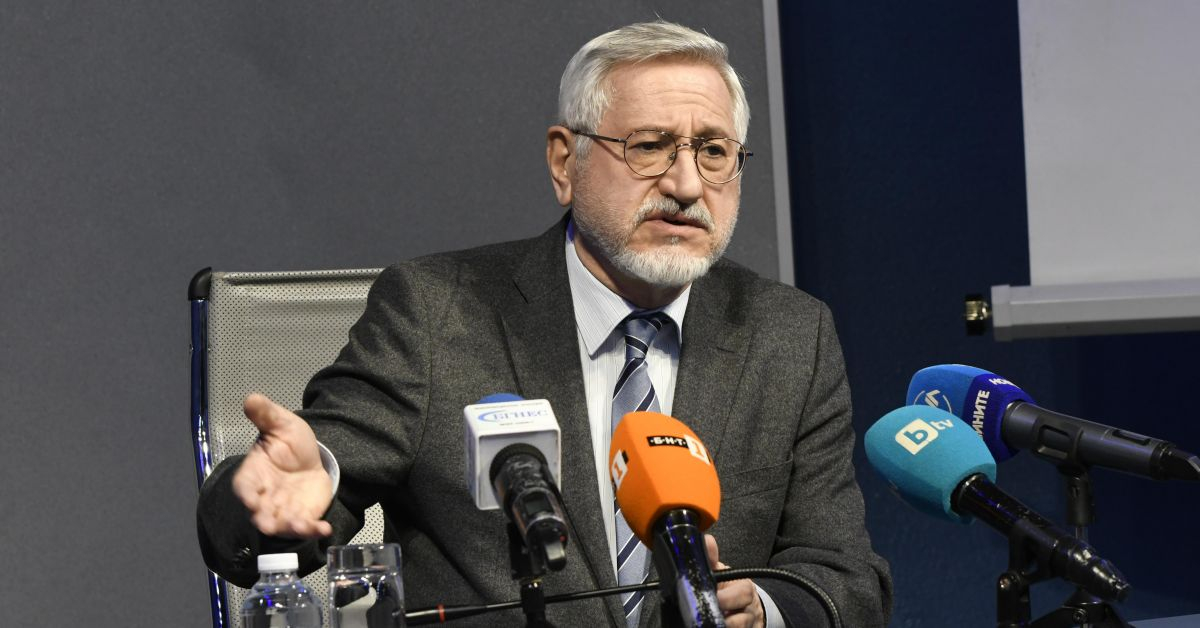 Проф. Ангел Димитров каза кой държи ключа към членството на Скопие в ЕС, не е България 