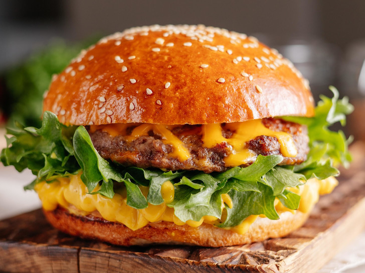 По-добре от Макдоналдс: 2 прости рецепти за сочни бургери, които дори са диетични