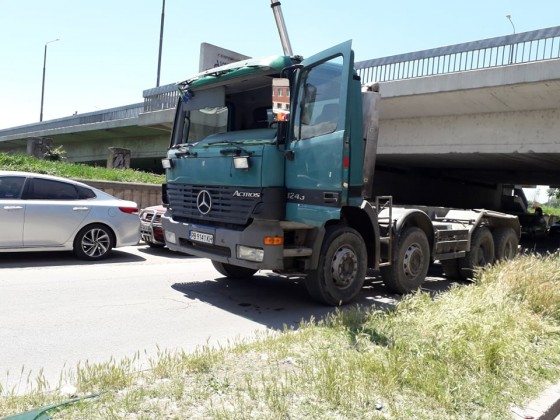 Такова засядане под мост не се бе случвало в Пловдив! СНИМКИ