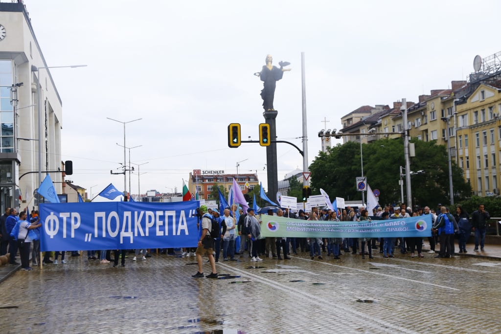 Пред МС се готвят за война заради блокадата на София, ето какво се случва СНИМКИ