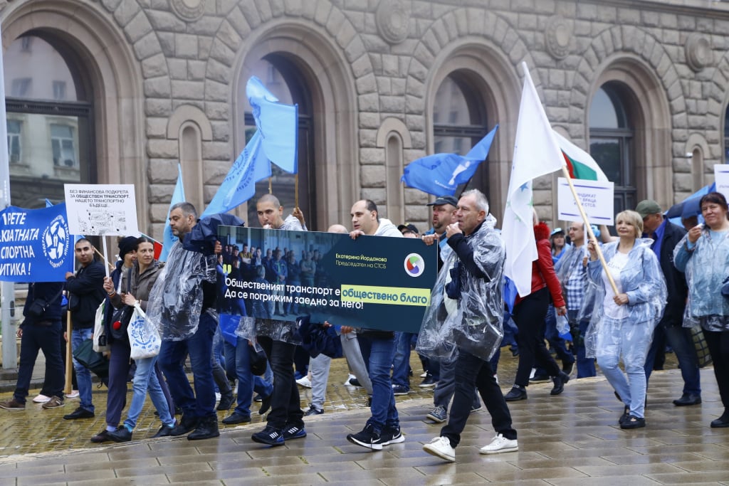 Пред МС се готвят за война заради блокадата на София, ето какво се случва СНИМКИ