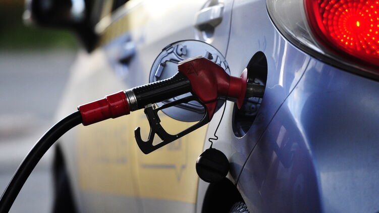 Поскъпването на бензина в САЩ удари рекорди за 10-ти пореден ден