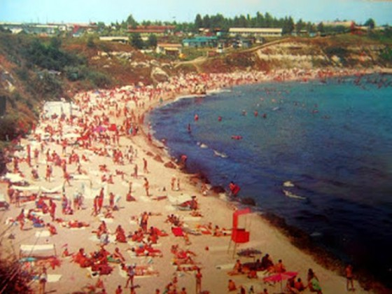 Спомени от соца: Този популярен днес курорт през 70-те години е изглеждал така СНИМКИ