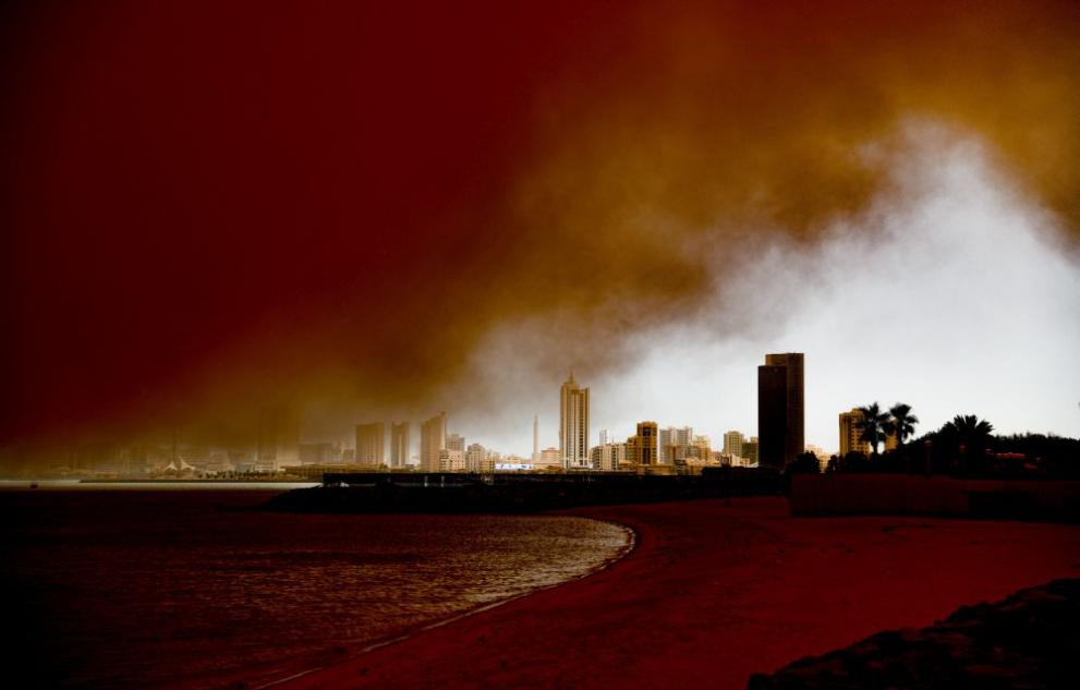 Златна буря хвърли в хаос Кувейт СНИМКИ