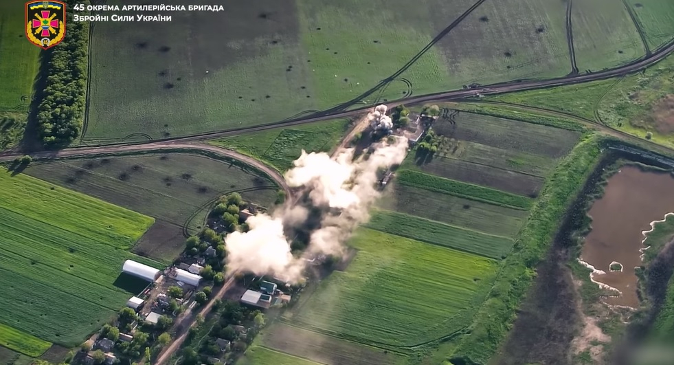 ВИДЕО от войната: Украински артилеристи унищожиха позиции на руснаците 