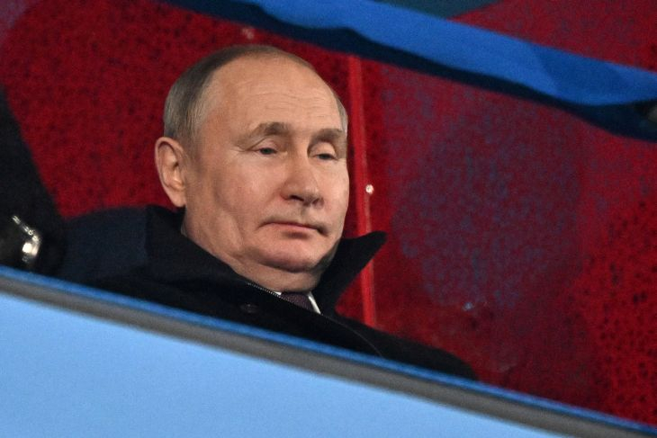 "Гардиън": Путин се нуждае от продължителна война, плахият Запад му я осигурява 