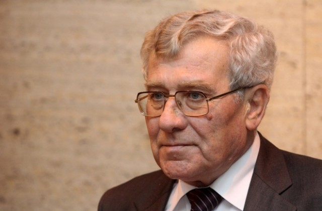 Почина бившият председател на Конституционния съд проф. д-р Димитър Токушев
