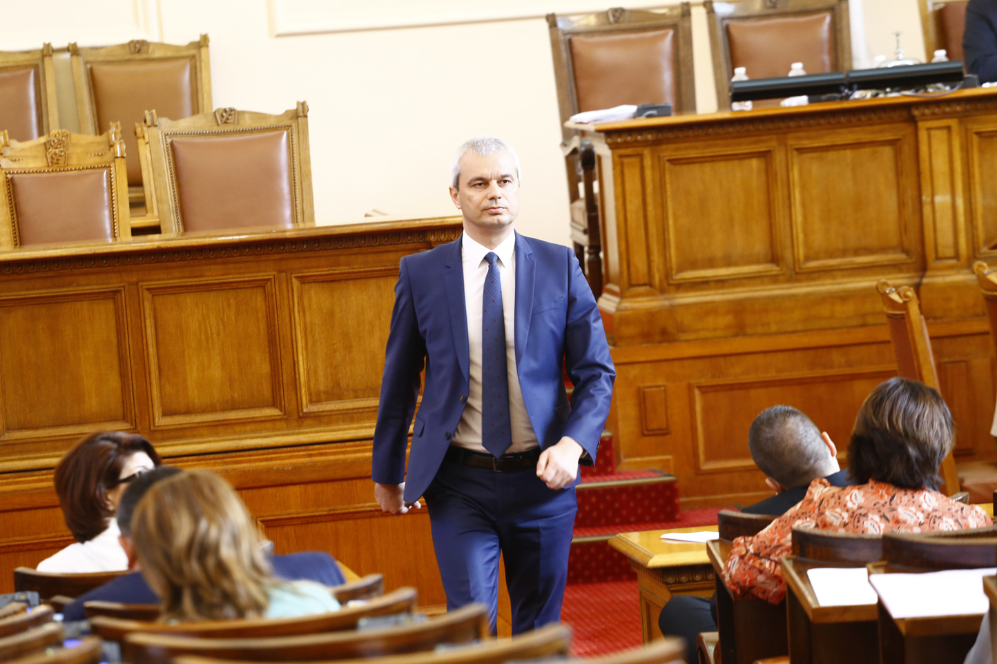 Костадинов с остра реакция: Поиска наказание за Митев и извинение от "Промяната" 