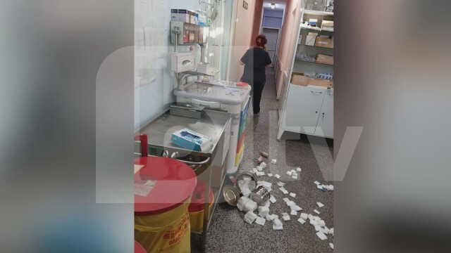 Последни новини след като бесни роми нахлуха в спешното в Самоков, проговори нападнатият лекар ВИДЕО