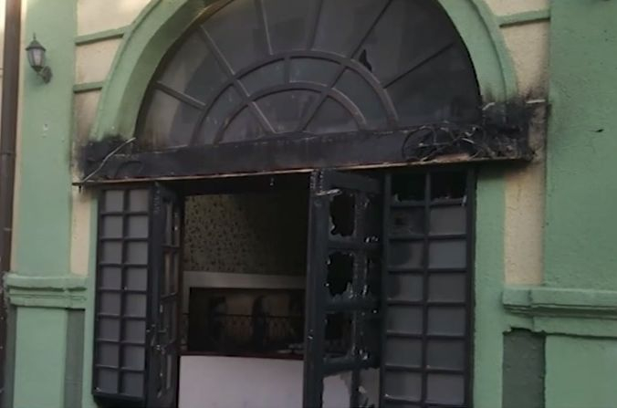 Стана ясно кой ще плати ремонта на подпаления културен център в Битоля