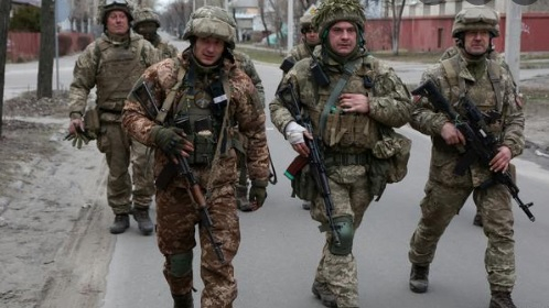 Зеленски обяви ще се изтеглят ли украинските войски от Северодонецк на "по-изгодни позиции"