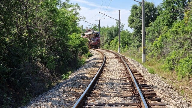 Първа версия за касапницата с три трупа между влак и камион във Видинско ВИДЕО